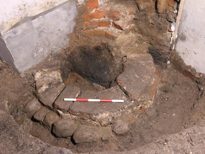 Slaggeovnen afdækket