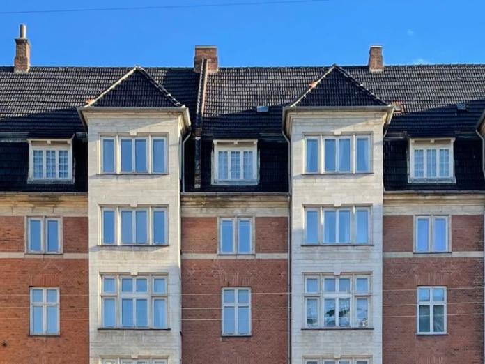 Udsnit af face på Åhusene på Åboulevarden