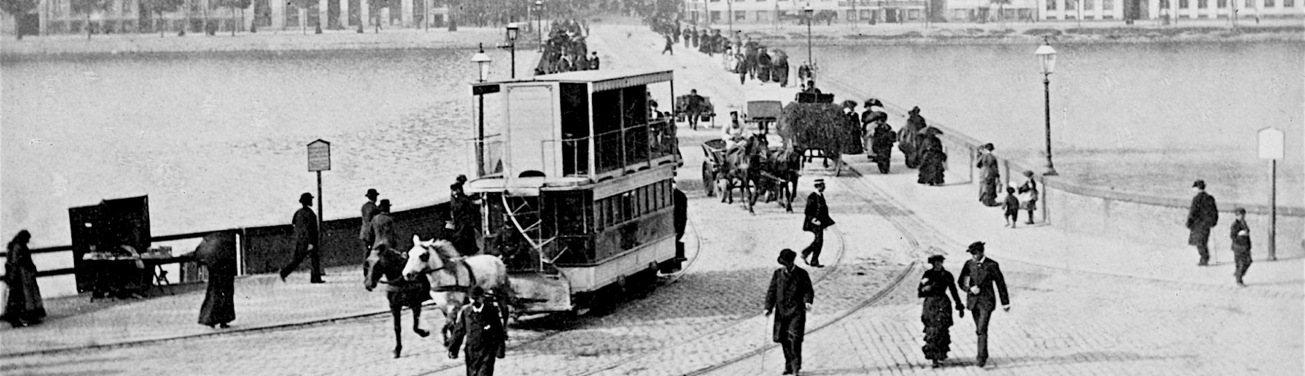 En sporvogn ved Peblingebroen