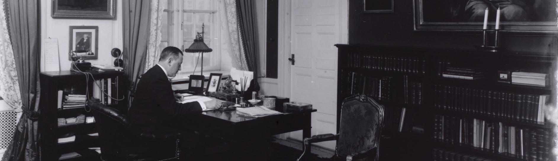 Interiør Kongens Nytorv 5, 1915